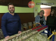 200 метрів за 30 хвилин: підприємець з Чернігівщини винайшов верстат для нарізки тканини для маскувальних сіток