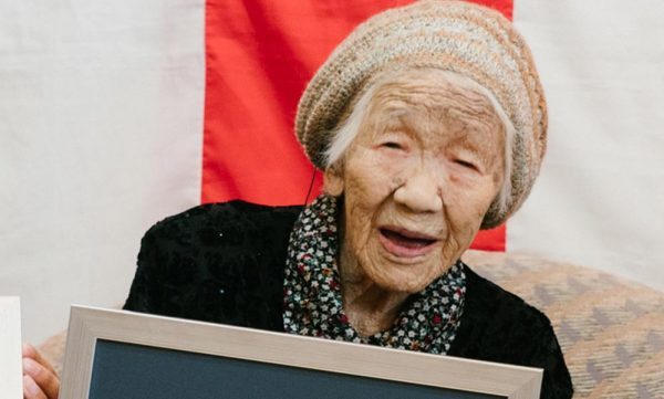 найстарша, жінка, Японія, Кане Танака