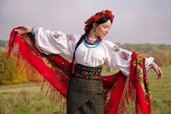 День незалежності, програма, український одяг