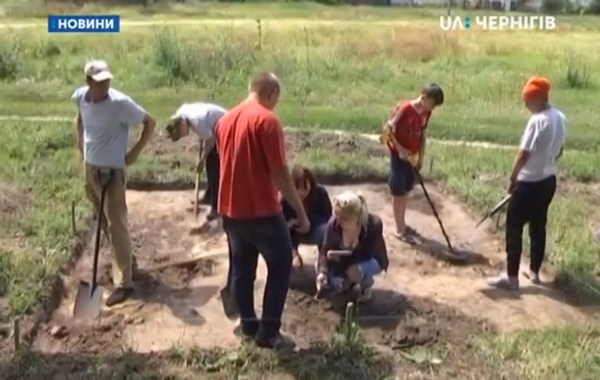 археологи, розкопки, UA: Чернігів