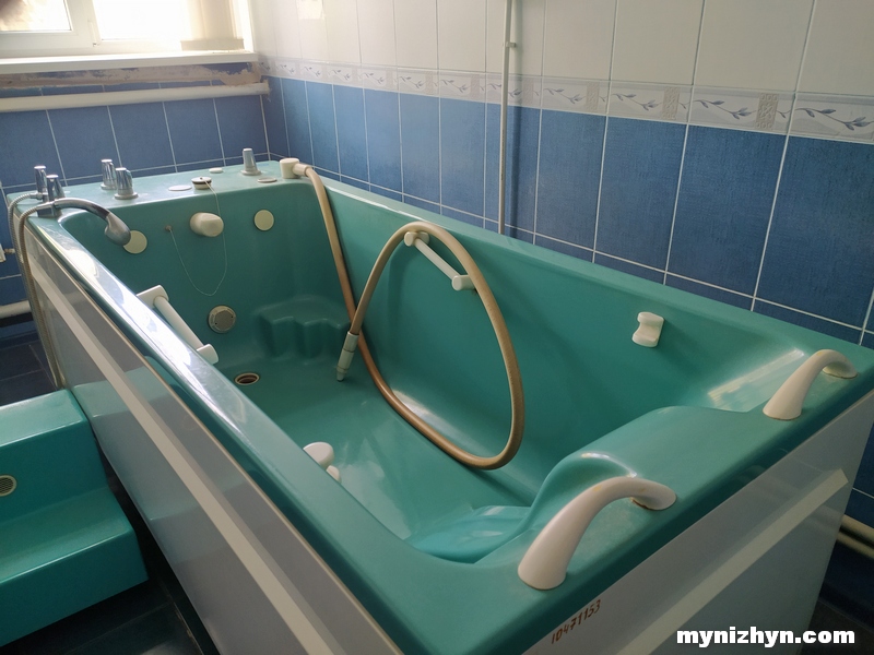 Ніжин, фізіотерапевтичне та водолікувальне відділення 