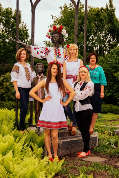 День вишиванки, день вишиванок, НДУ, вишиванка