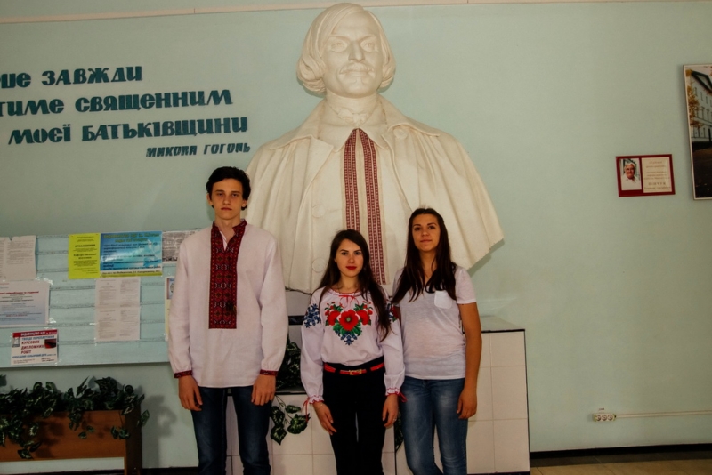 День вишиванки, день вишиванок, НДУ, вишиванка