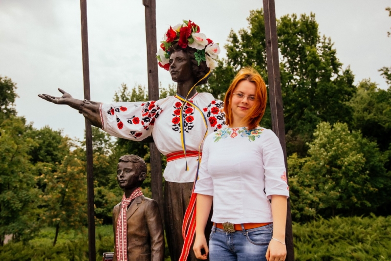 День вишиванки, день вишиванок, НДУ, вишиванка