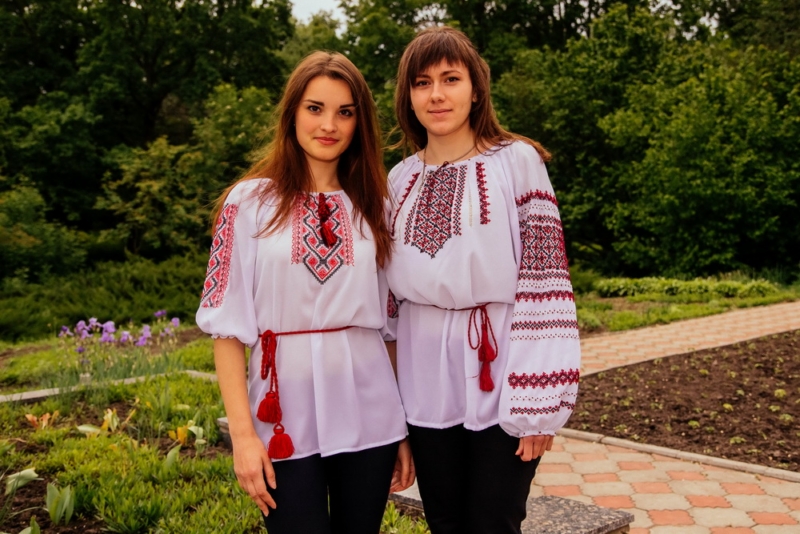 День вишиванки, день вишиванок, НДУ, вишиванка