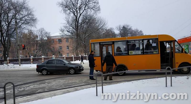 ДТП, маршрутка, перехрестя