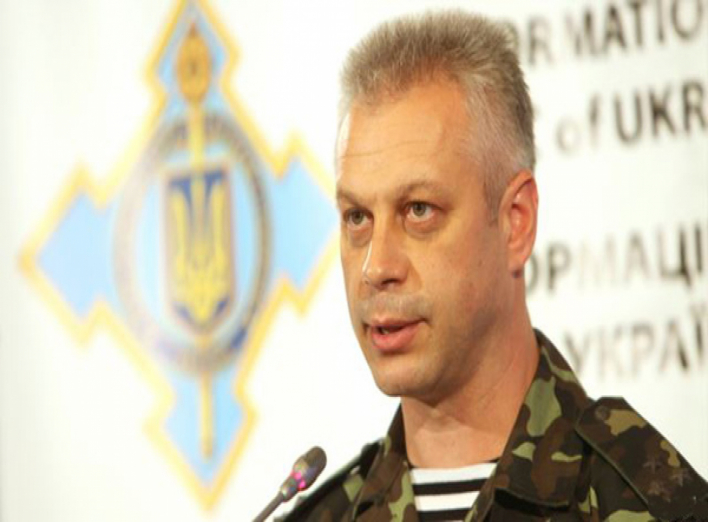 Росія перекидає війська на Донбас, а "ДНР" замовляє одяг нацгвардійців