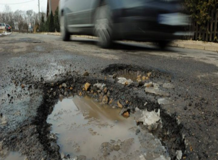 Чернігівський облавтодор отримає чверть мільярда на утримання доріг