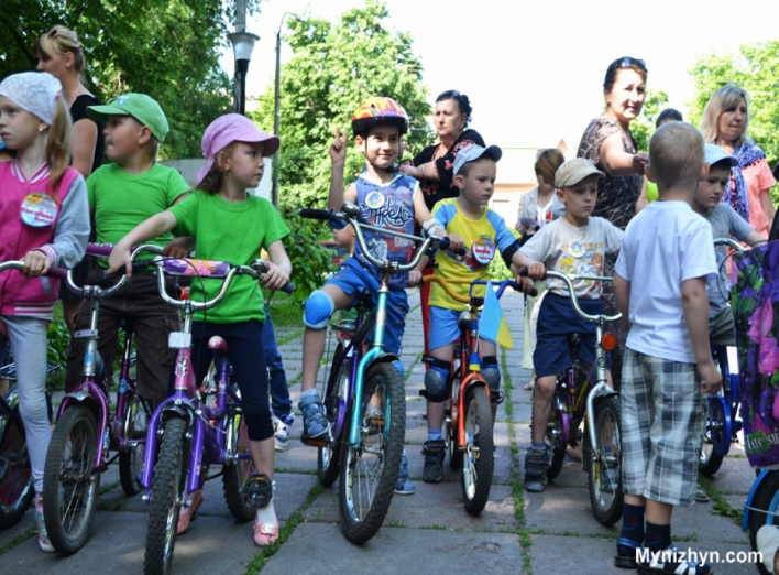 Дитячі велоперегони "Відповідальність починається з тебе". Фото