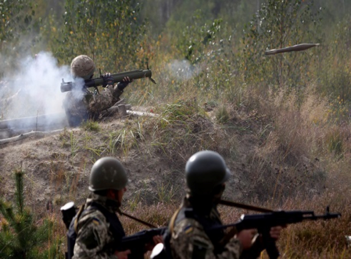 Близько 100 бойовиків атакували позиції сил АТО під Щастям, бій тривав три години