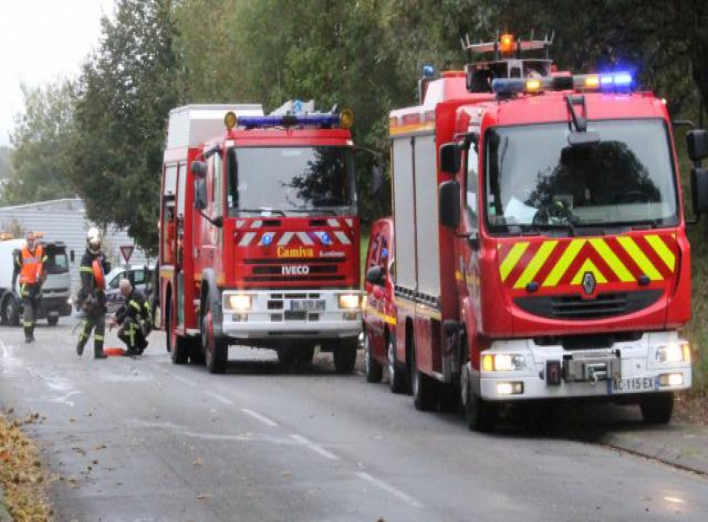Моторошна ДТП у Франції: близько 40 людей загинули через зіткнення вантажівки та автобуса 