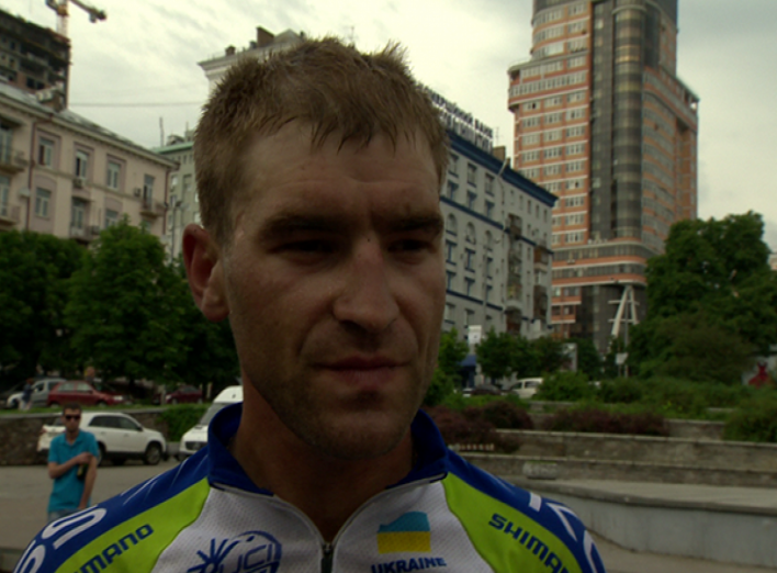 Ніжинець Михайло Кононенко переміг у велогонці в Києві