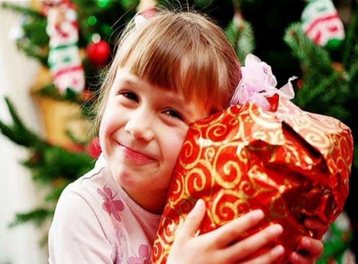 1500 ніжинських дітей безкоштовно отримають солодкі новорічні подарунки