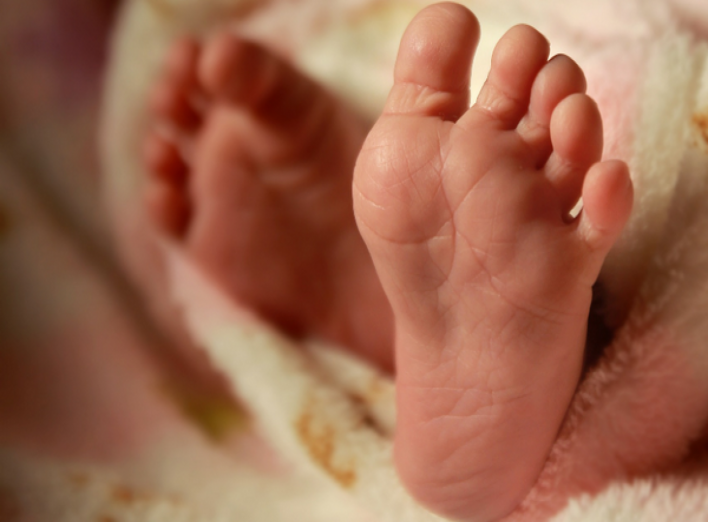 На Чернігівщині внаслідок нещасного випадку помер 10-місячний малюк