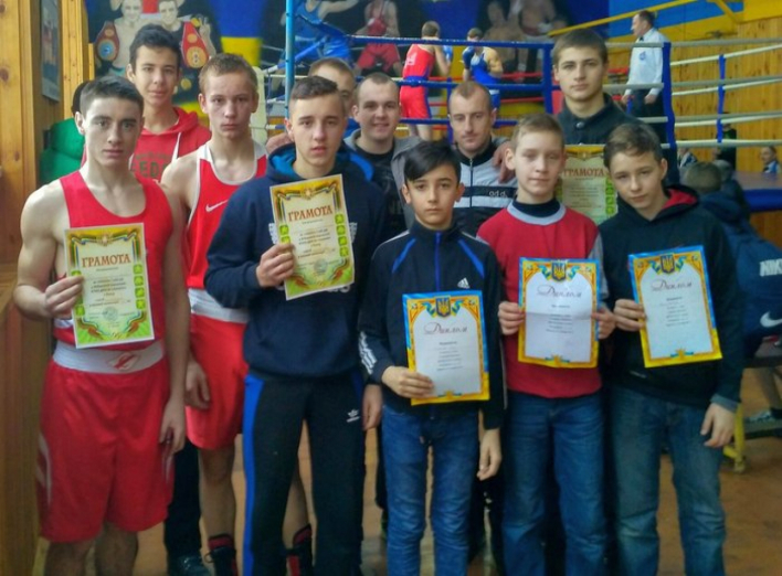 Ніжинські боксери вдало виступили на змаганнях в Чернігові