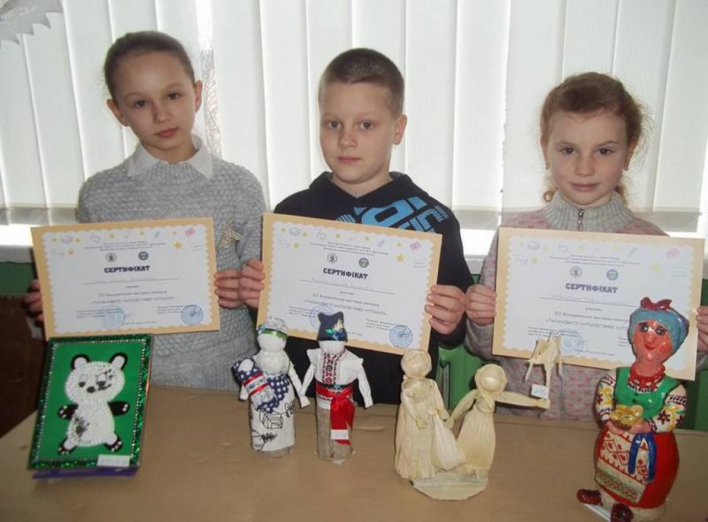 Вихованців Ніжинського БДЮ нагородили дипломами за перемогу у Всеукраїнському конкурсі
