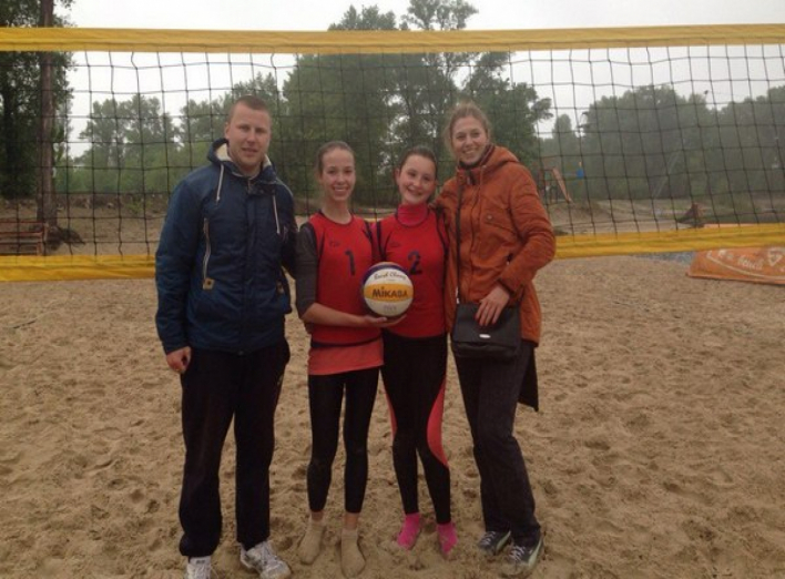 Юні спортсменки здобули кубок Києва з пляжного волейболу