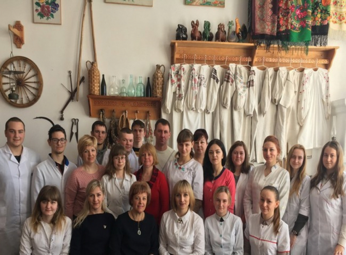 Випускників Ніжинського медколеджу запрошують до Польщі на безкоштовне навчання