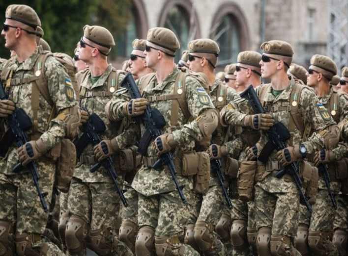 Скільки Ніжин витрачає на підтримку армії?
