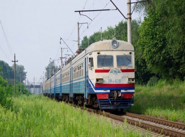 20072018_train.jpg