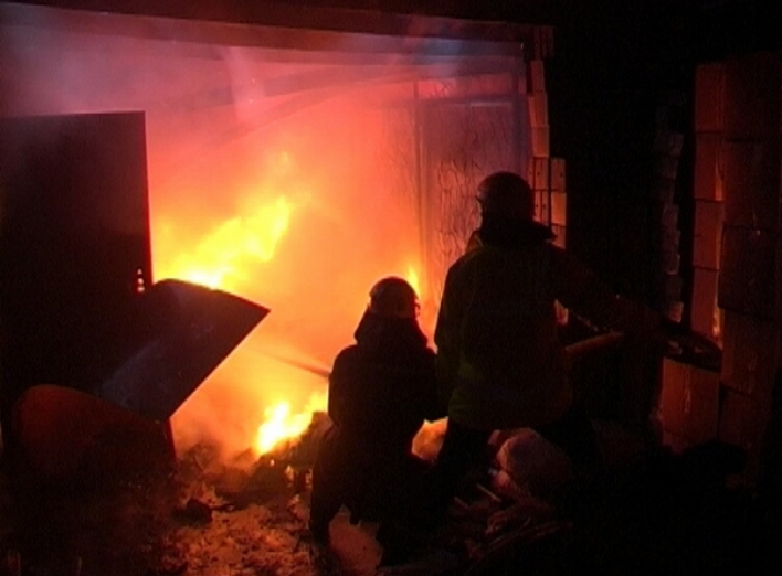 У Ніжині знову пожежа: горів житловий будинок