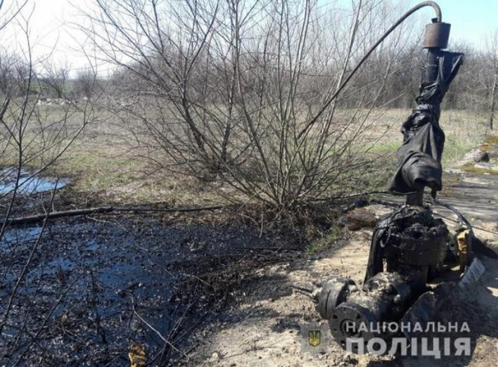 На Чернігівщині правоохоронці затримали розкрадачів нафти 