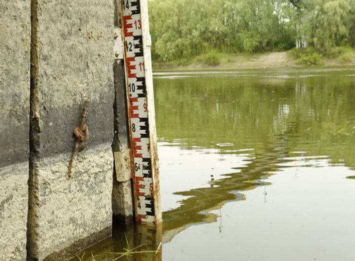 На скільки піднявся рівень води у Десні?
