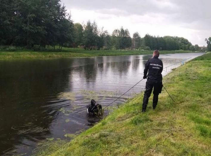 У Ніжині обстежили й очистили дно річки Остер