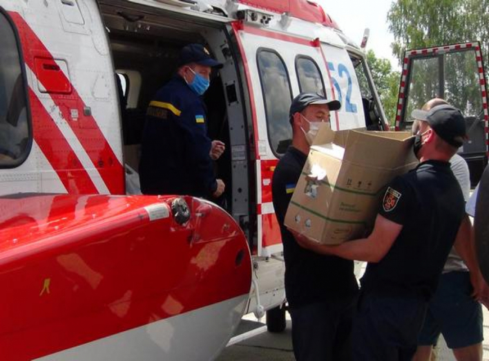 Рятувальники з Ніжина здійснили 38 польотів на Західній Україні