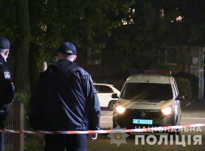 Один поліцейський загинув, інший в реанімації: напад на Чернігівських поліцейських фото
