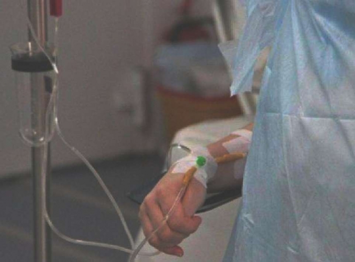 Жінка з вогнепальним пораненням у лікарні: конфлікт на Чернігівщині  фото