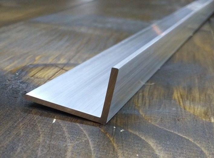 Характеристики и использование алюминиевых уголков