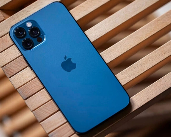 iPhone 12 Pro Max: самые частые поломки телефона