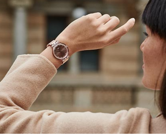 Як платити годинниками Swatch