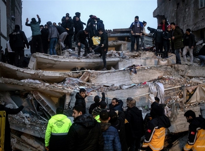 В Туреччині знайшли дев’ять українців, які перебували в зонах землетрусу фото