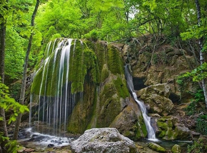 Маловідомі водойми України: 15 мальовничих озер, водоспадів та каньйонів (Фото) фото