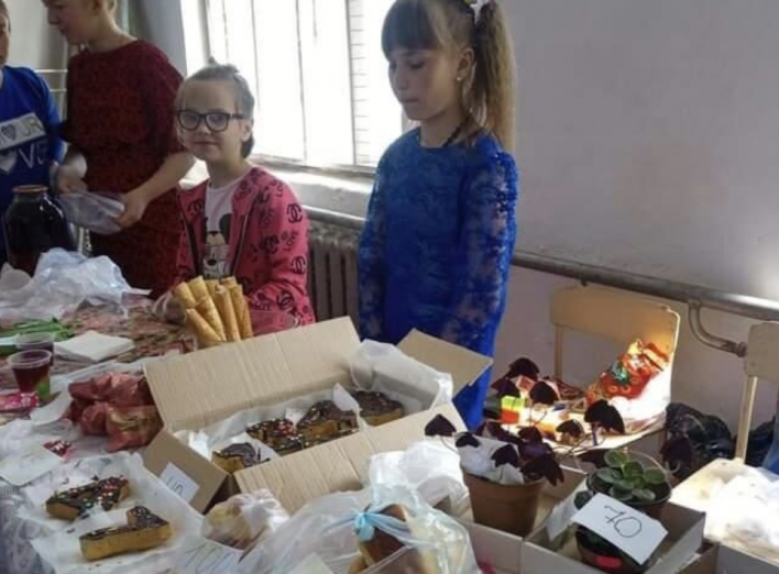 У школі на Чернігівщині зібрали 28 000 для ЗСУ фото