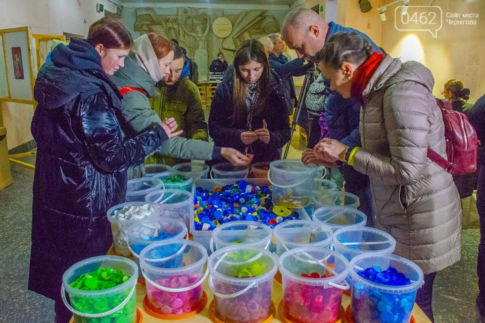 «Plastic Fantastic»: на Чернігівщині з'явилась майстерня з переробки пластику (Фото) фото №10