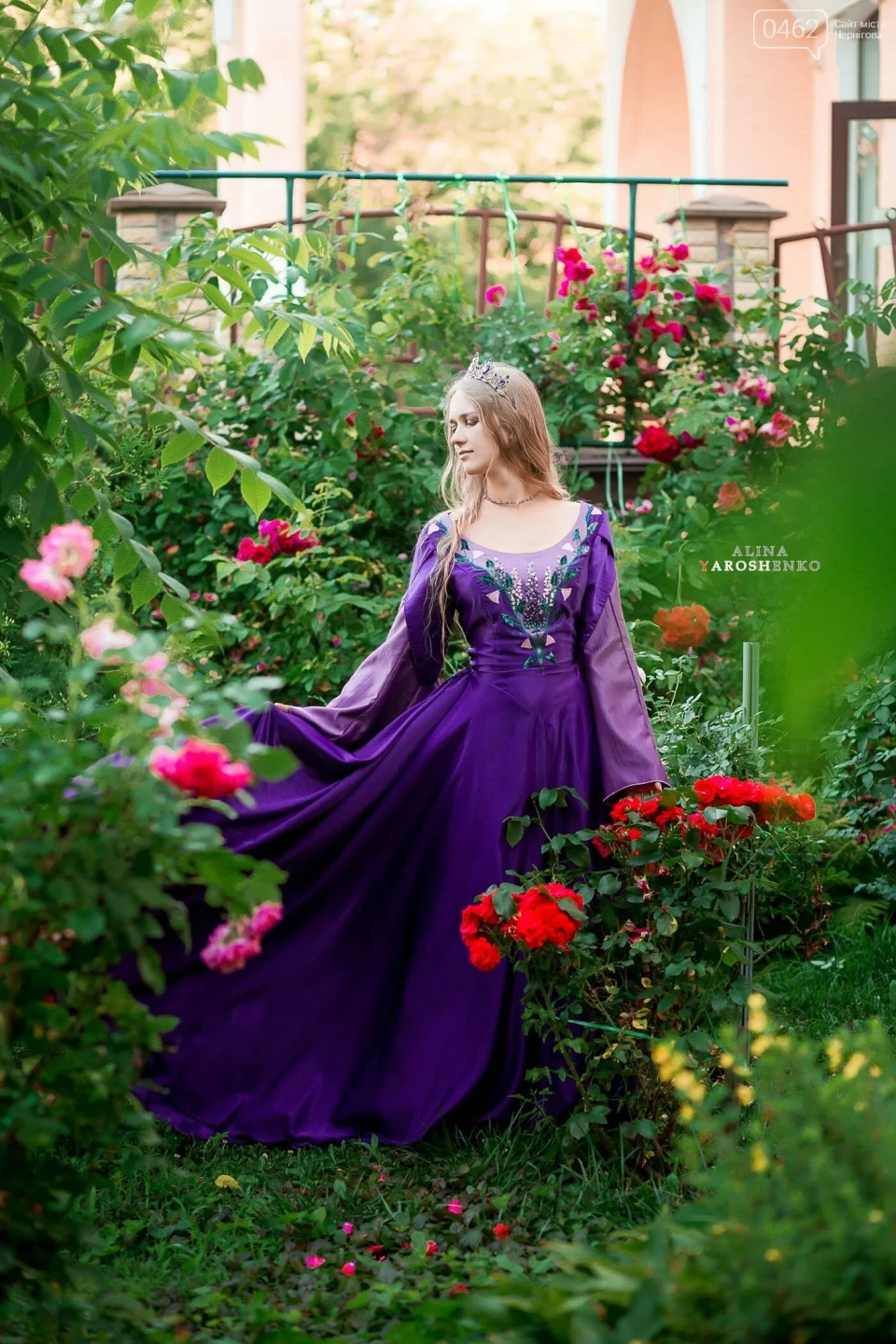 Майстриня з Чернігівщини шиє сукні у стилі фентезі (Фото) фото №5