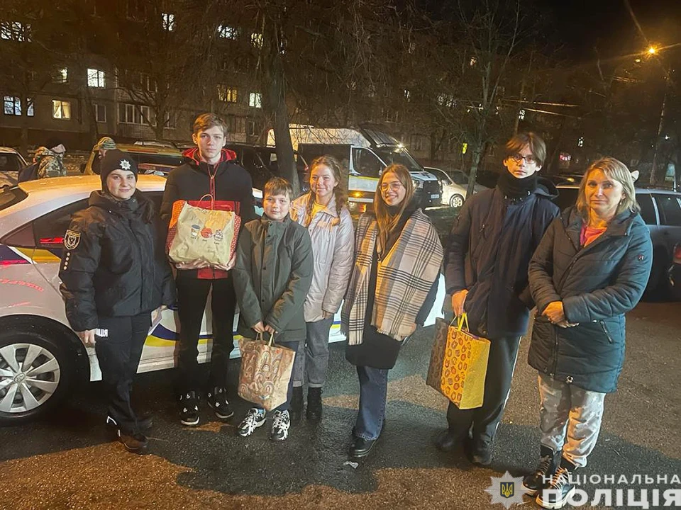 Поліцейські та студенти Чернігівщини організували благодійну акцію для дітей (Фото) фото №2
