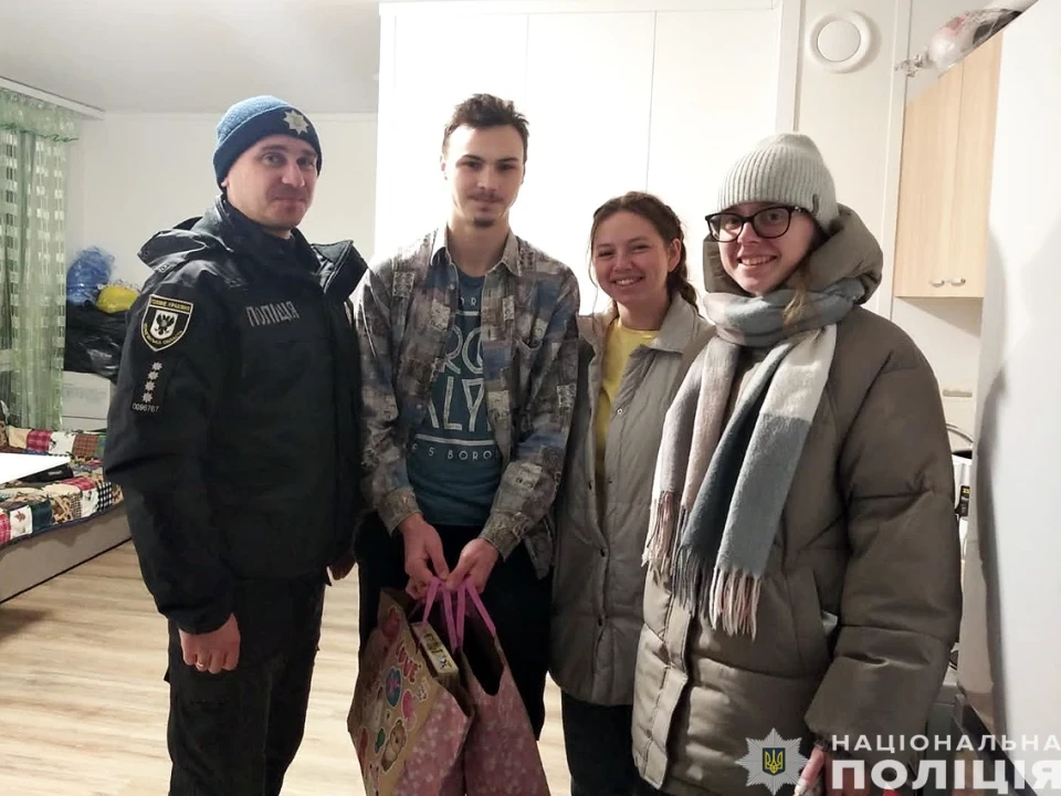 Поліцейські та студенти Чернігівщини організували благодійну акцію для дітей (Фото) фото №5