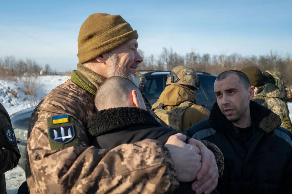207 українських воїнів повернулося з російського полону - Зеленський фото №8