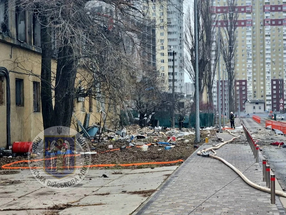 Київ у вогні: наслідки атаки росіян 7 лютого фото №14