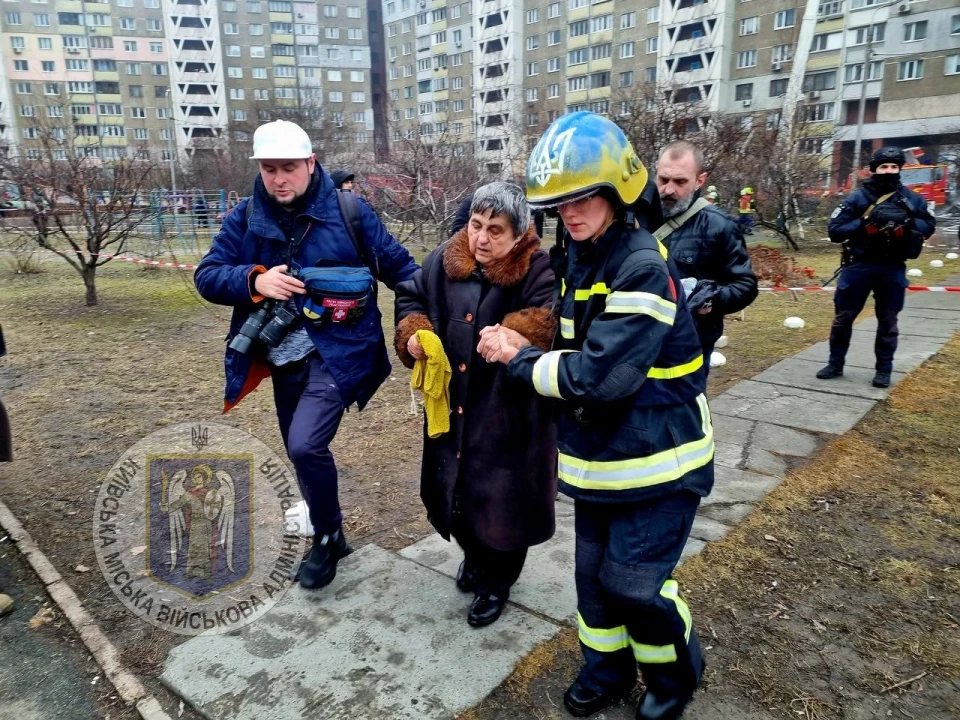Київ у вогні: наслідки атаки росіян 7 лютого фото №16