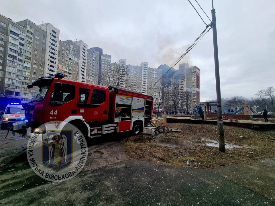 Київ у вогні: наслідки атаки росіян 7 лютого фото №19