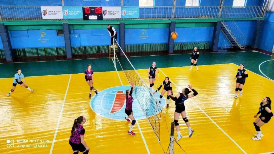 Ніжин фінішував з бронзою: як відбувся Чемпіонат Чернігівської області з волейболу серед дівчат фото №3