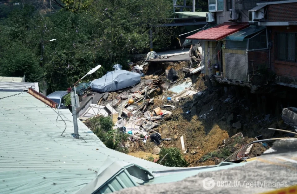 Тайвань сколихнув землетрус магнітудою 7,7: є загиблі (Фото) фото №1