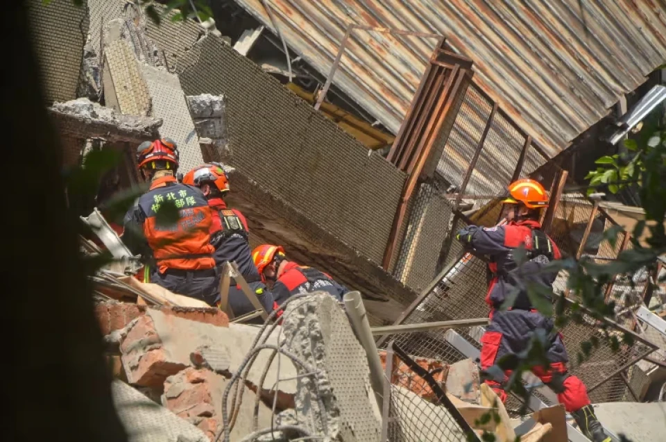 Тайвань сколихнув землетрус магнітудою 7,7: є загиблі (Фото) фото №4