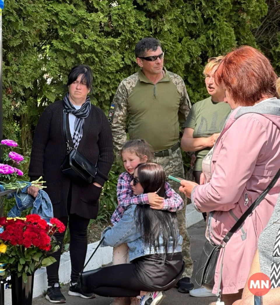 У Ніжині на Алеї Слави відкрили ще чотири стенди пам'яті загиблих захисників фото №15