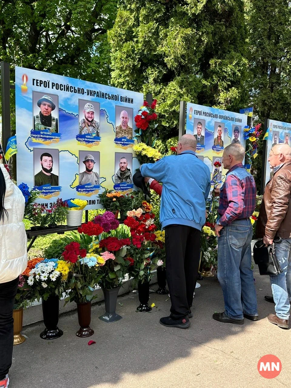 У Ніжині на Алеї Слави відкрили ще чотири стенди пам'яті загиблих захисників фото №8